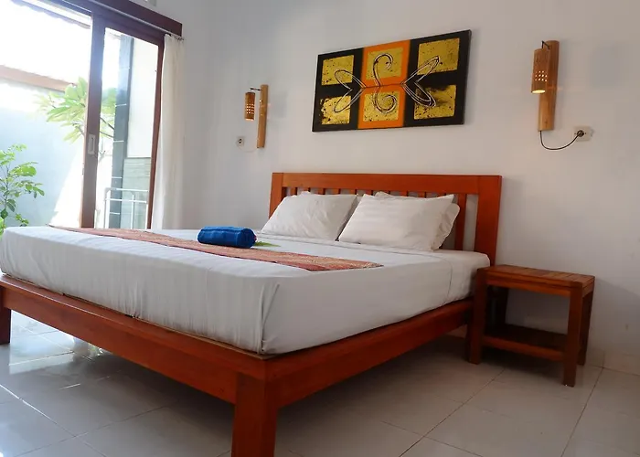 Rajuna Homestay Bed & Breakfast *